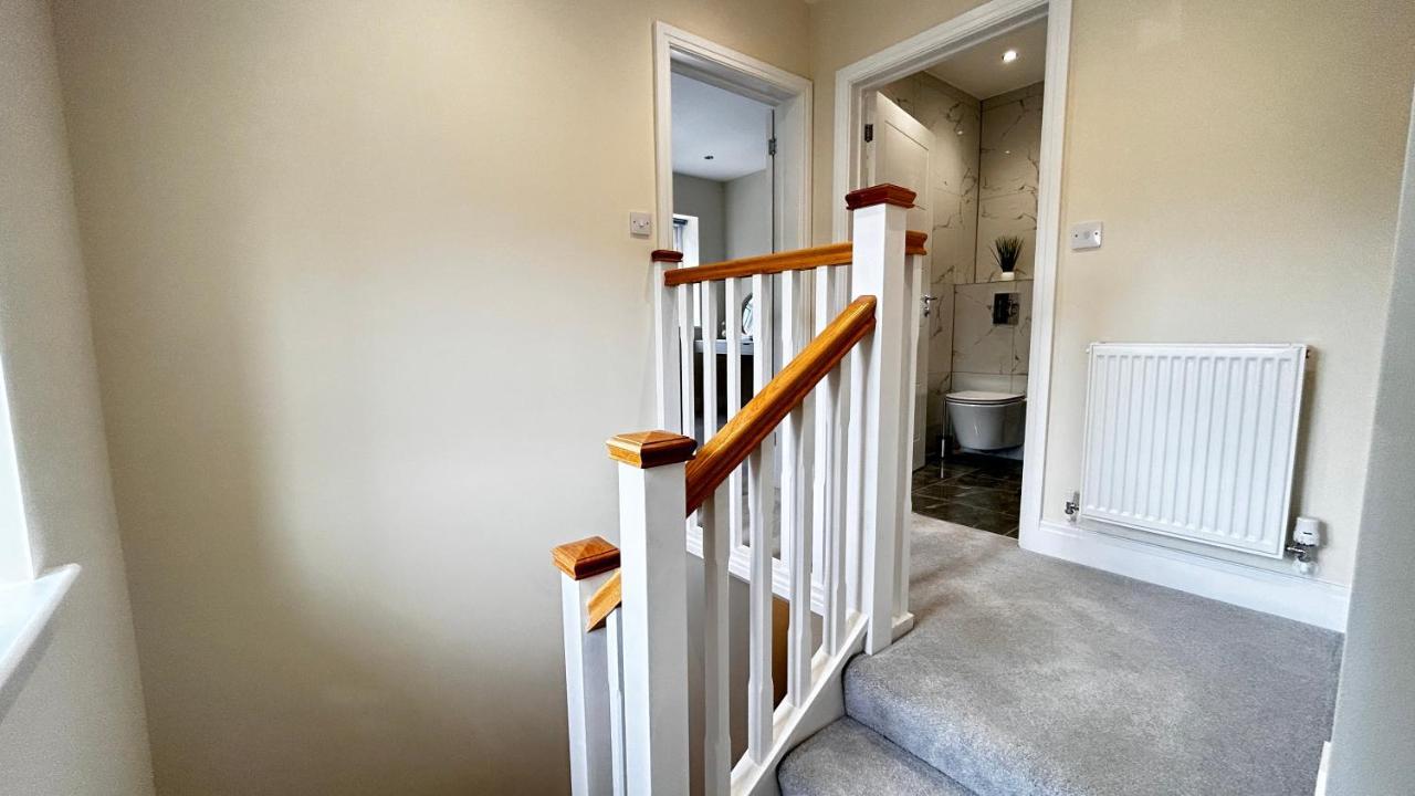 Holiday home Newbuild, 3 Bedroom House With Free Parking Aldershot